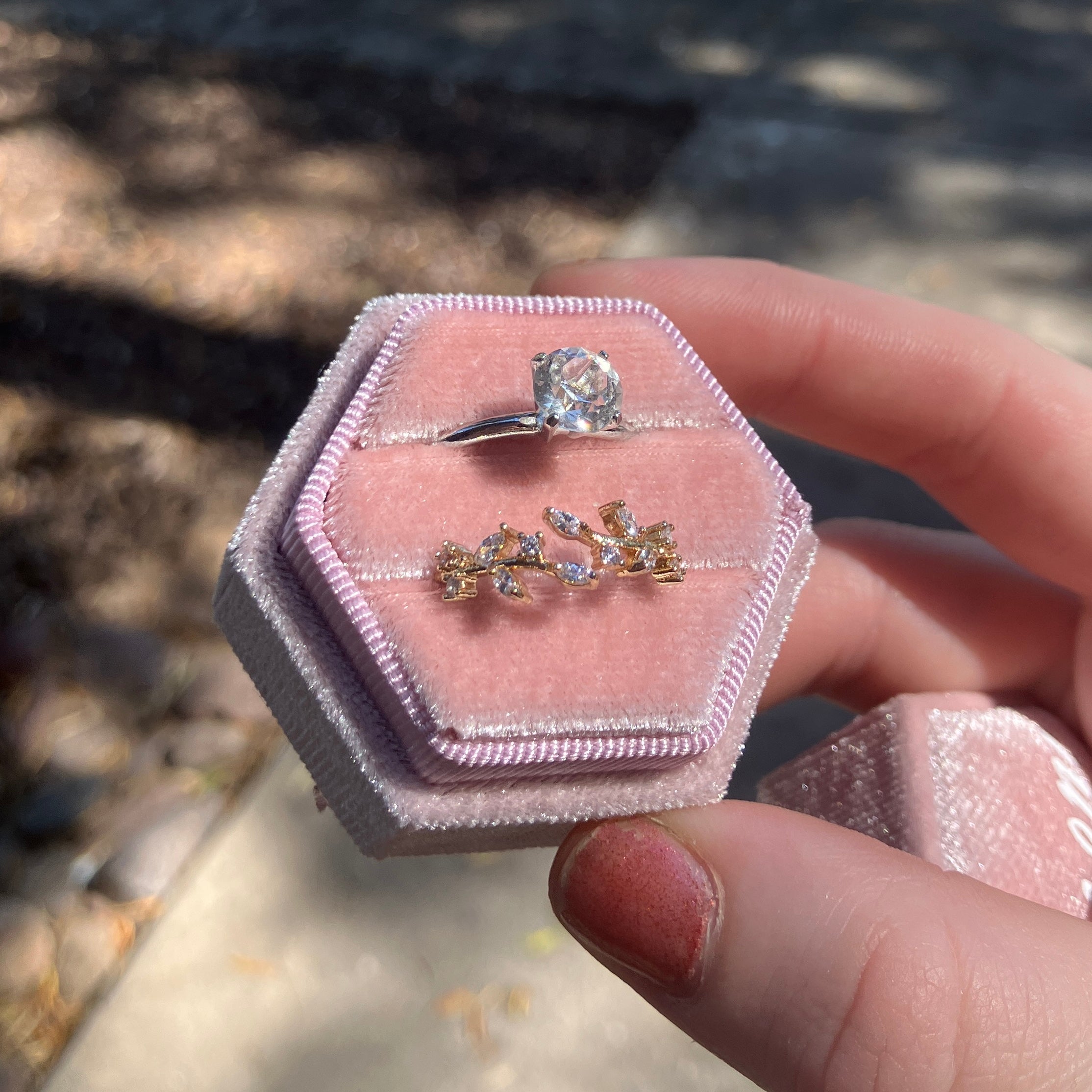 the one - two slot ring box